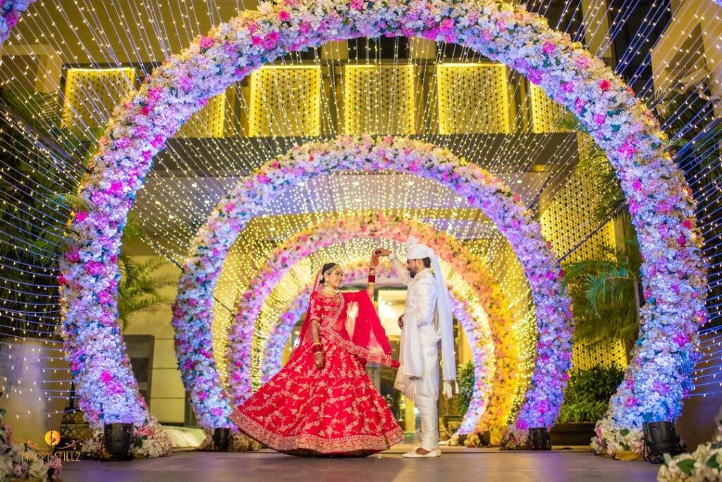 Couple dance in noida